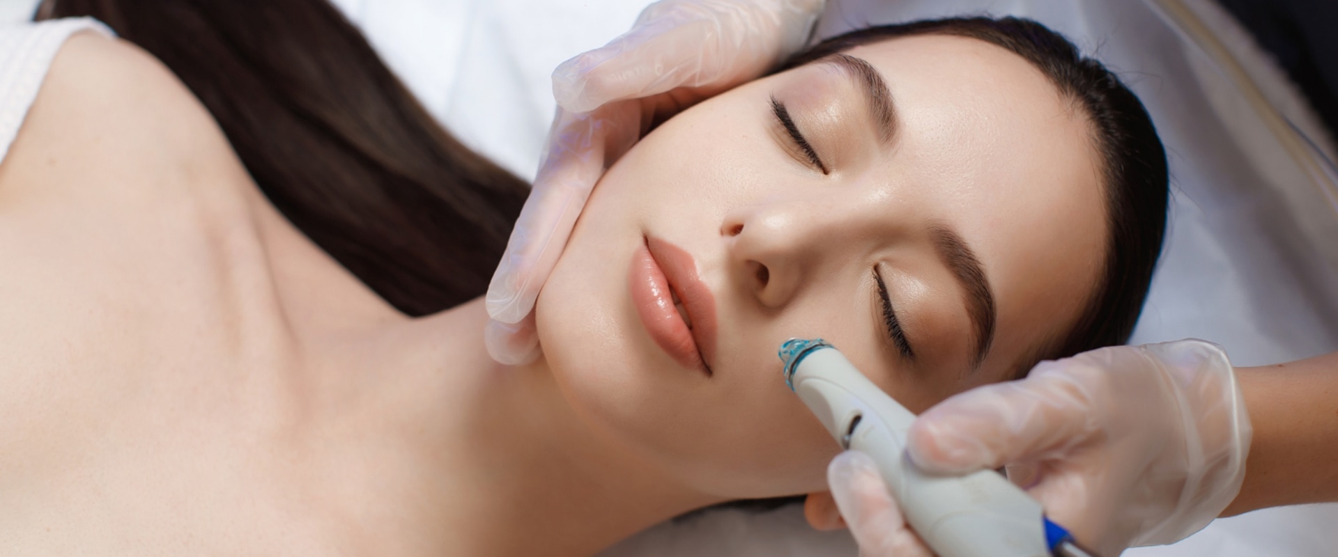 All You Need to Know About the Cost of a Hydrafacial